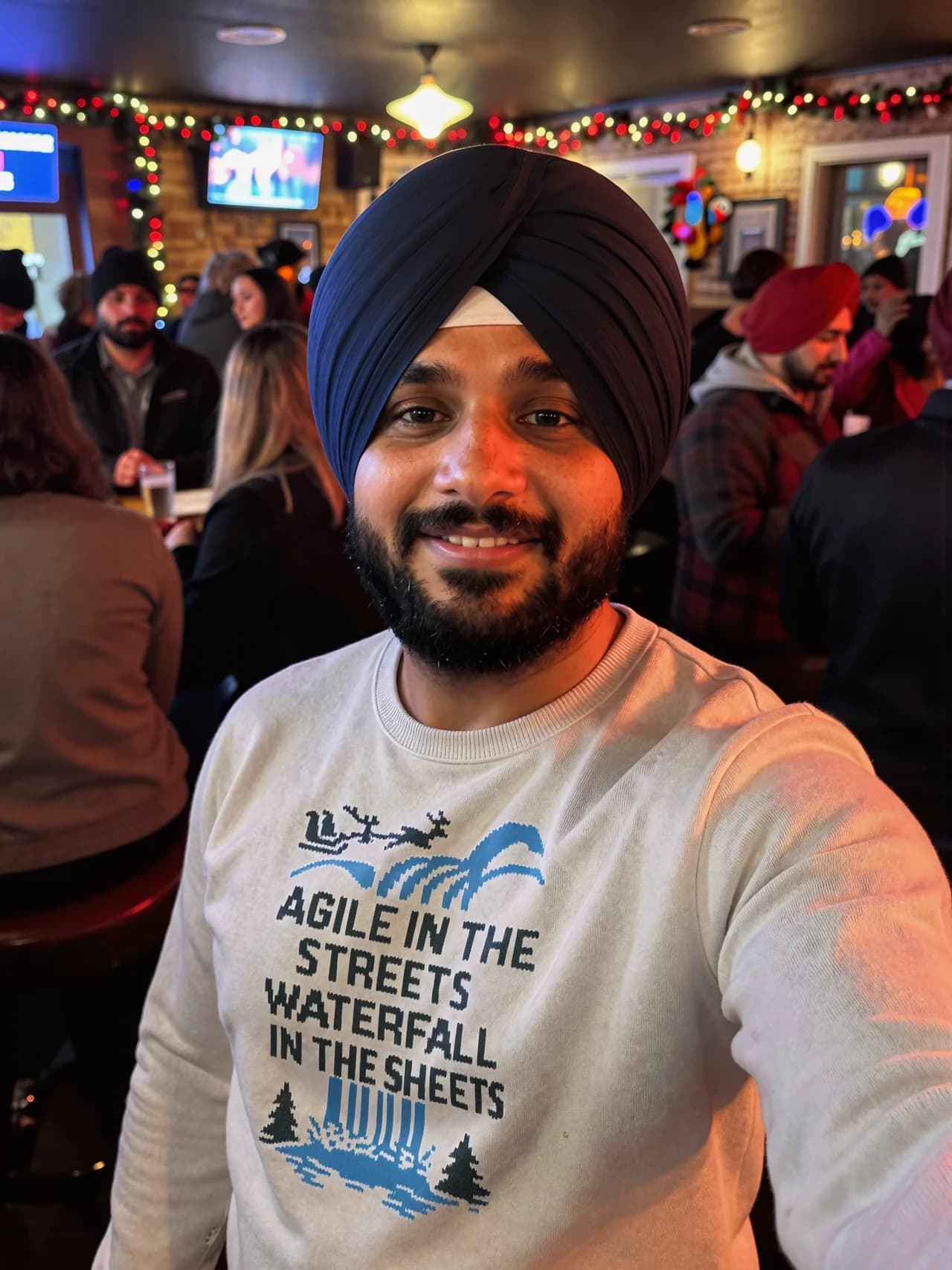 Agile in the Streets - Sweatshirt - Image 1
